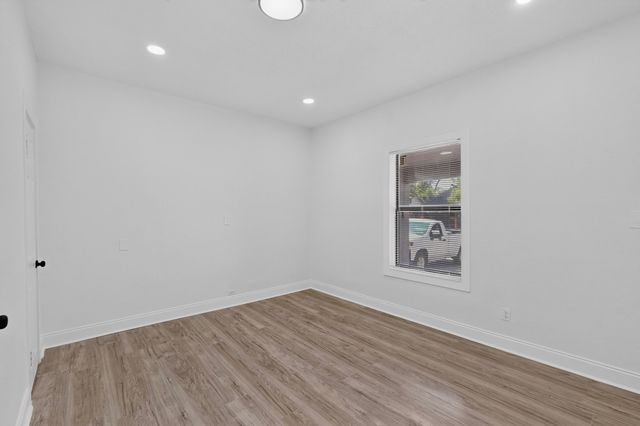 2609 Avenue G, Fort Worth, TX 76105