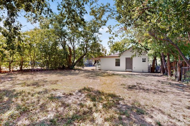 2609 Avenue G, Fort Worth, TX 76105