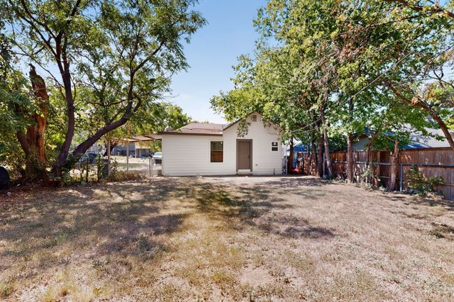 2609 Avenue G, Fort Worth, TX 76105