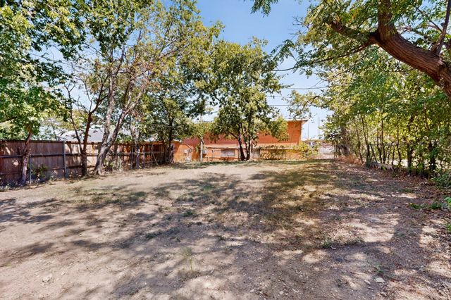 2609 Avenue G, Fort Worth, TX 76105