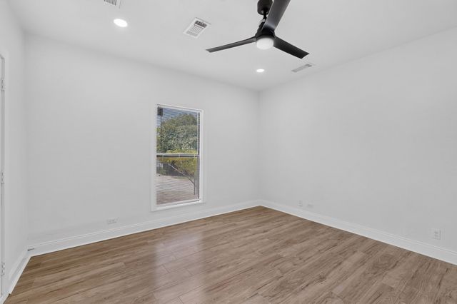 2609 Avenue G, Fort Worth, TX 76105
