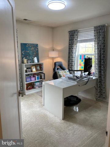 9 STOCKTON LN, Hatboro, PA 19040