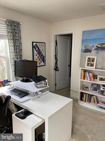 9 STOCKTON LN, Hatboro, PA 19040