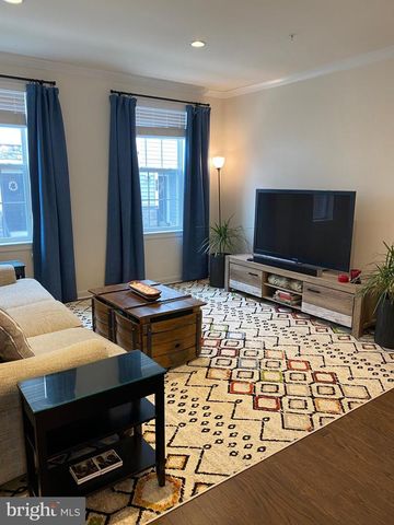 9 STOCKTON LN, Hatboro, PA 19040