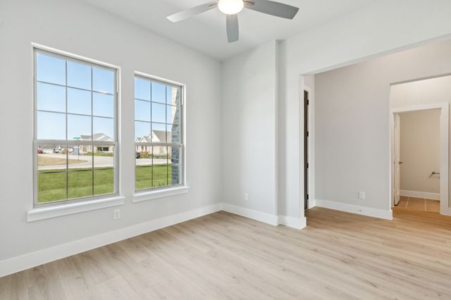 4411 point rider Avenue, Waxahachie, TX 75165