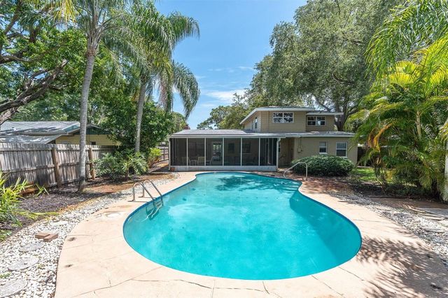 6237 13TH AVENUE S, Gulfport, FL 33707