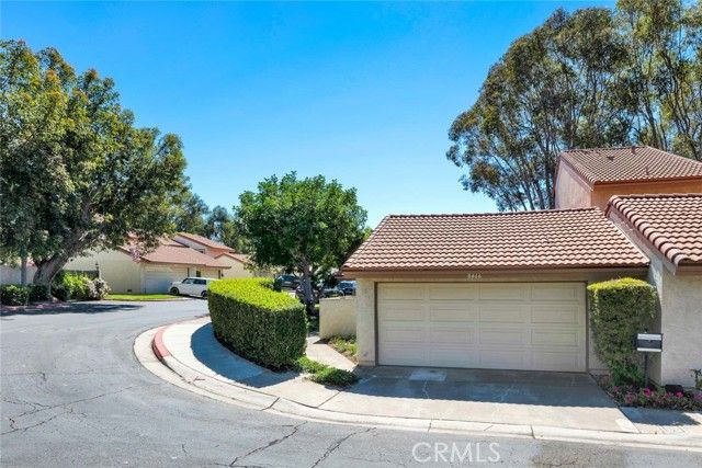 8466 Idlewild, Huntington Beach, CA 92646