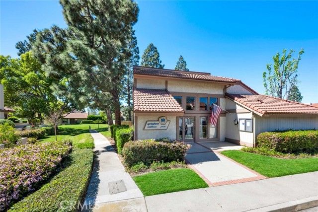 8466 Idlewild, Huntington Beach, CA 92646