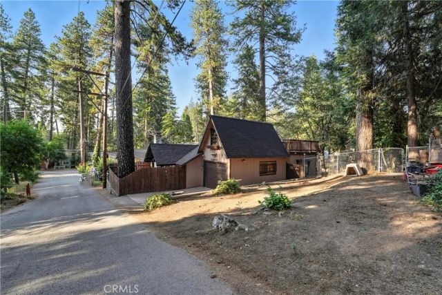 373 Redwood Lane, Crestline, CA 92325