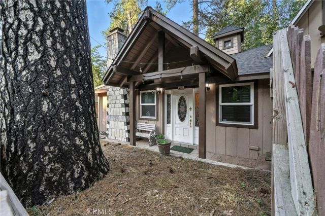 373 Redwood Lane, Crestline, CA 92325
