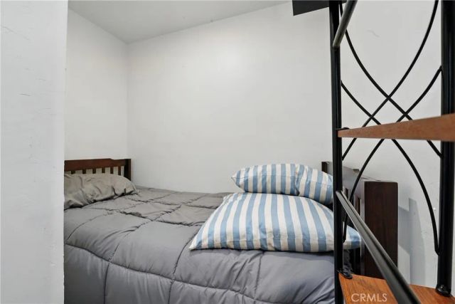 373 Redwood Lane, Crestline, CA 92325