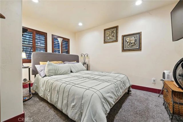 373 Redwood Lane, Crestline, CA 92325