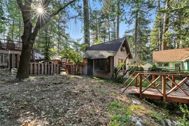 373 Redwood Lane, Crestline, CA 92325