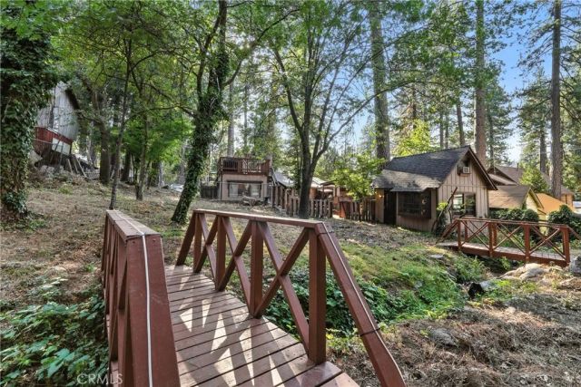 373 Redwood Lane, Crestline, CA 92325