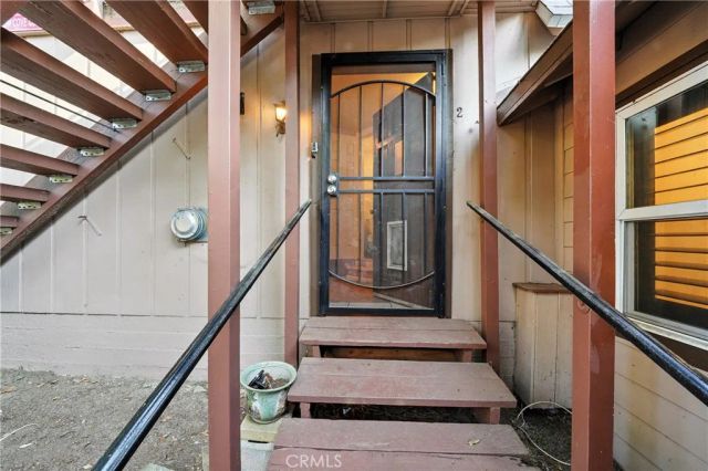 373 Redwood Lane, Crestline, CA 92325