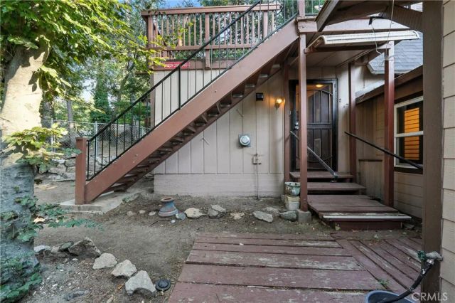 373 Redwood Lane, Crestline, CA 92325