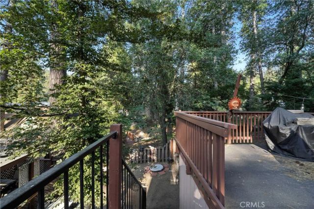 373 Redwood Lane, Crestline, CA 92325
