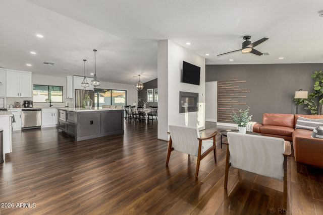 2407 S ALLRED Drive, Tempe, AZ 85282