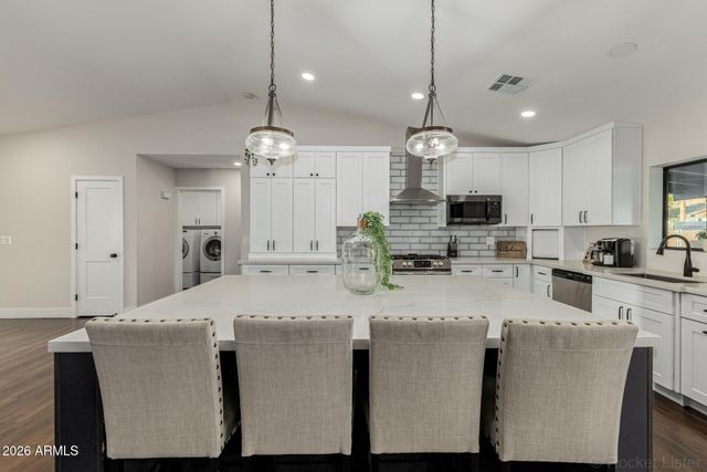 2407 S ALLRED Drive, Tempe, AZ 85282
