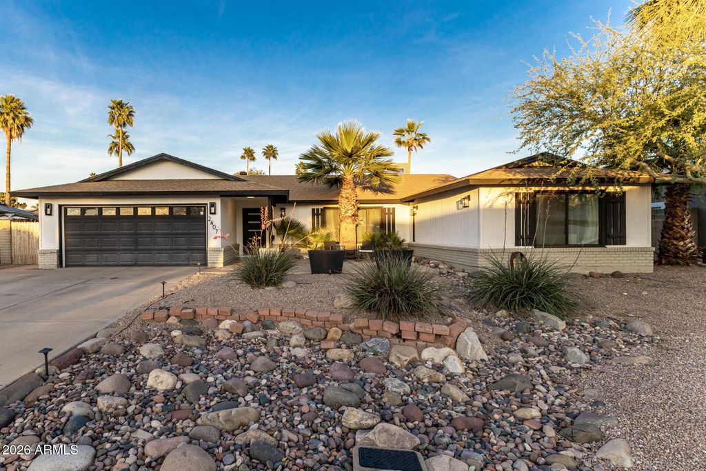 2407 S ALLRED Drive, Tempe, AZ 85282
