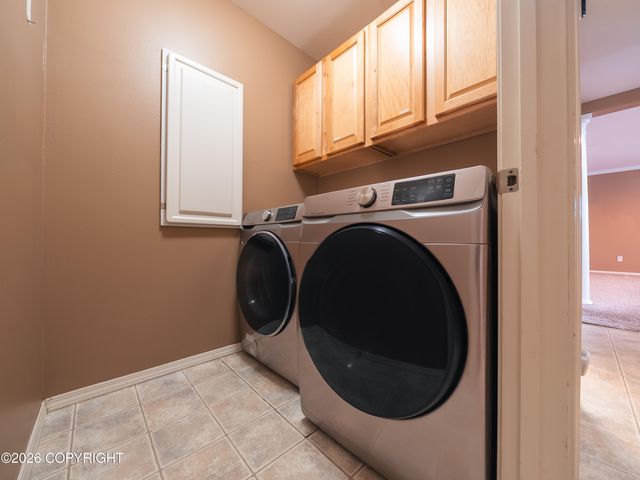 5424 Cape Seville Drive, Anchorage, AK 99516