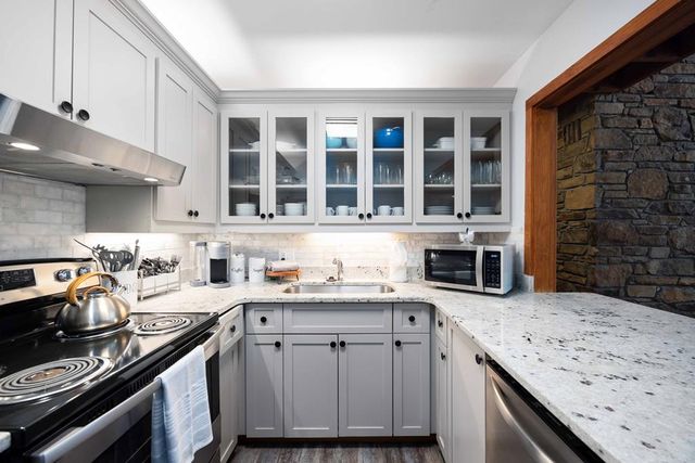 1441 Oak Creek Circle, Pine Mountain, GA 31822