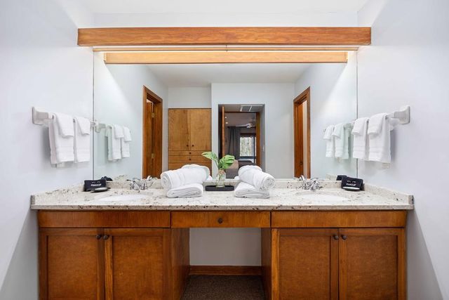 1441 Oak Creek Circle, Pine Mountain, GA 31822