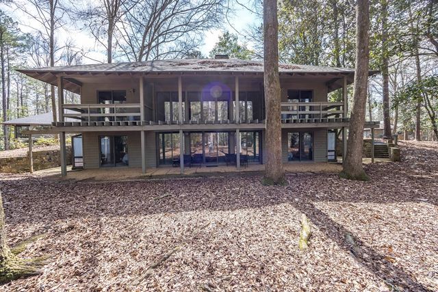 1441 Oak Creek Circle, Pine Mountain, GA 31822