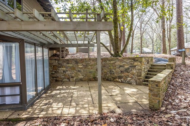 1441 Oak Creek Circle, Pine Mountain, GA 31822