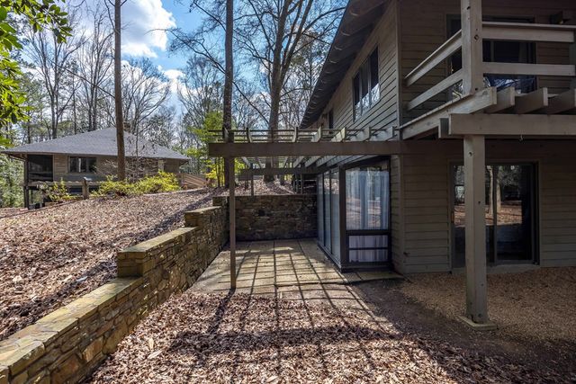 1441 Oak Creek Circle, Pine Mountain, GA 31822