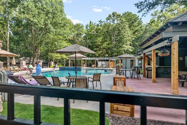 1441 Oak Creek Circle, Pine Mountain, GA 31822