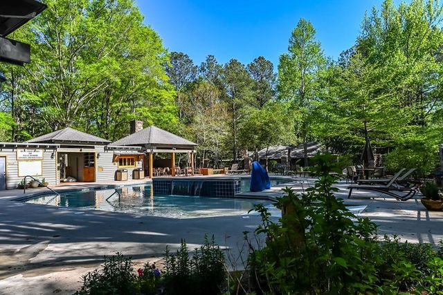 1441 Oak Creek Circle, Pine Mountain, GA 31822