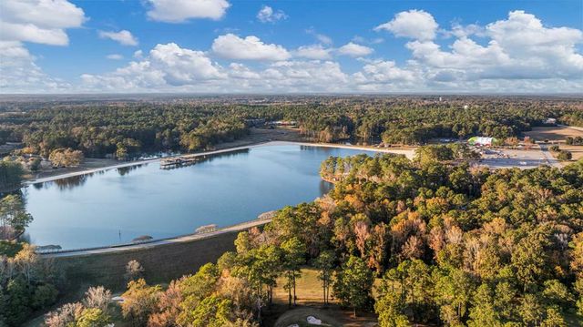 1441 Oak Creek Circle, Pine Mountain, GA 31822