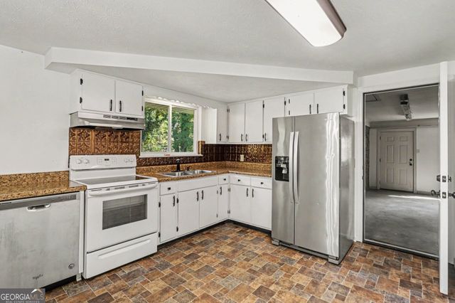 6322 PINE FROST Drive, Douglasville, GA 30135