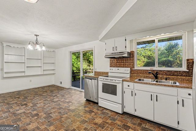 6322 PINE FROST Drive, Douglasville, GA 30135