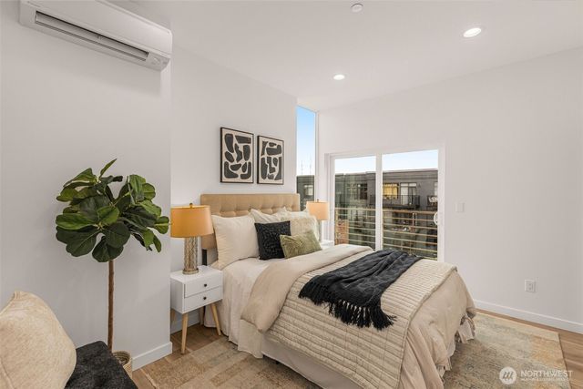 730 A Broadway E, Seattle, WA 98102