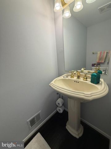 10417 SWEEPSTAKES RD, Damascus, MD 20872