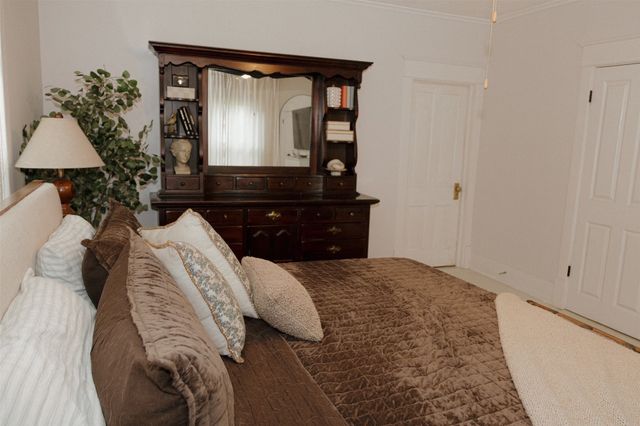 306 E Buchanan Street, Winterset, IA 50273