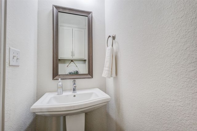 608 Arma Road, Allen, TX 75002