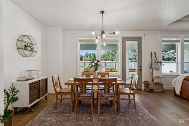 844 W Tida St, Meridian, ID 83646