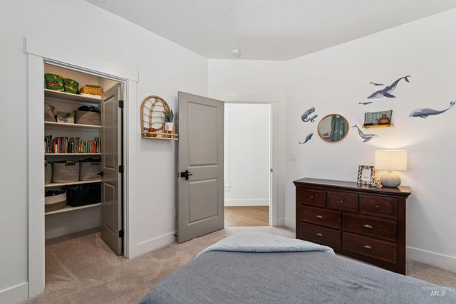 844 W Tida St, Meridian, ID 83646