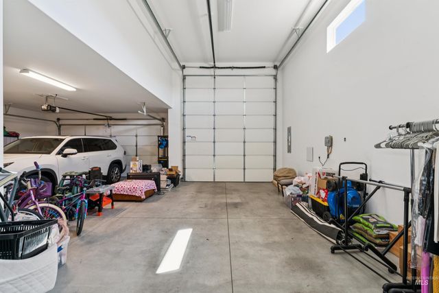 844 W Tida St, Meridian, ID 83646