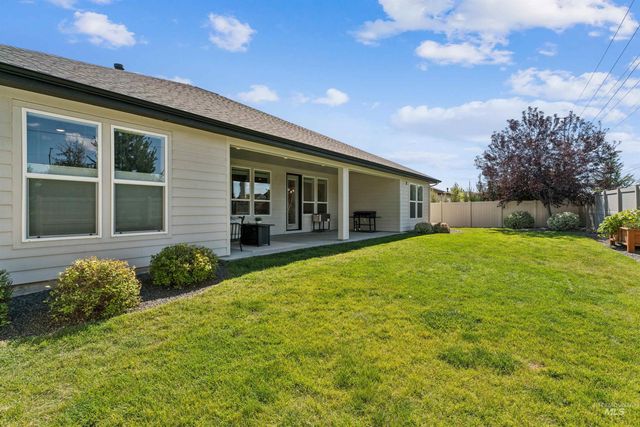 844 W Tida St, Meridian, ID 83646