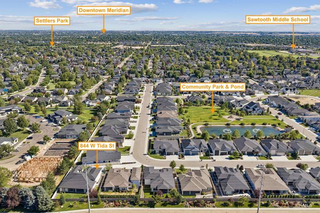 844 W Tida St, Meridian, ID 83646