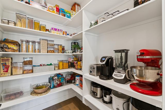 844 W Tida St, Meridian, ID 83646
