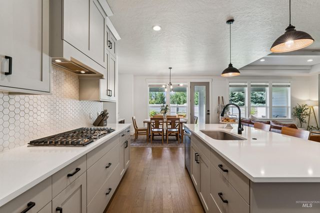 844 W Tida St, Meridian, ID 83646