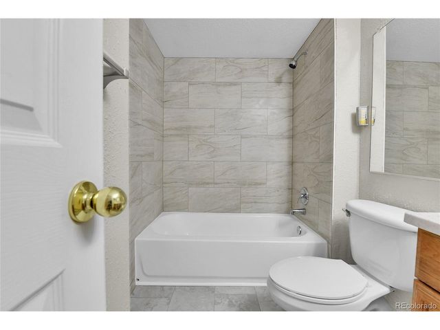 18034 E Ohio Ave 104, Aurora, CO 80017