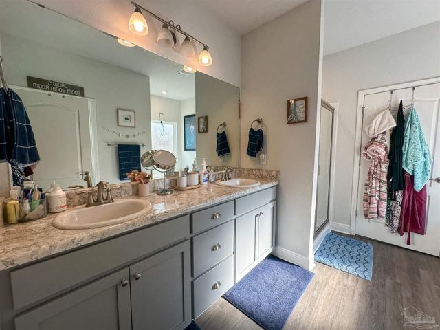 3613 Conley Dr, Cantonment, FL 32533