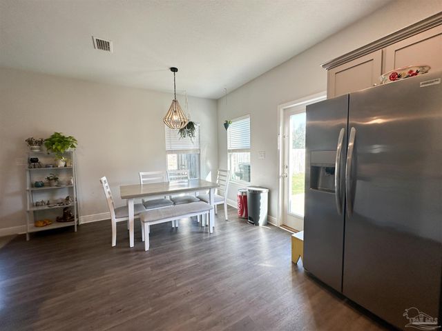 3613 Conley Dr, Cantonment, FL 32533