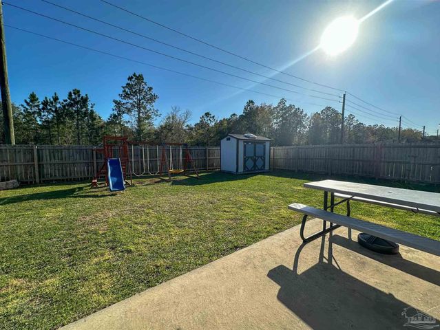 3613 Conley Dr, Cantonment, FL 32533